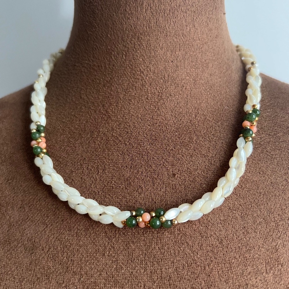 Vintage Faux Mother of Pearl Jade Coral Beaded Necklace 18"